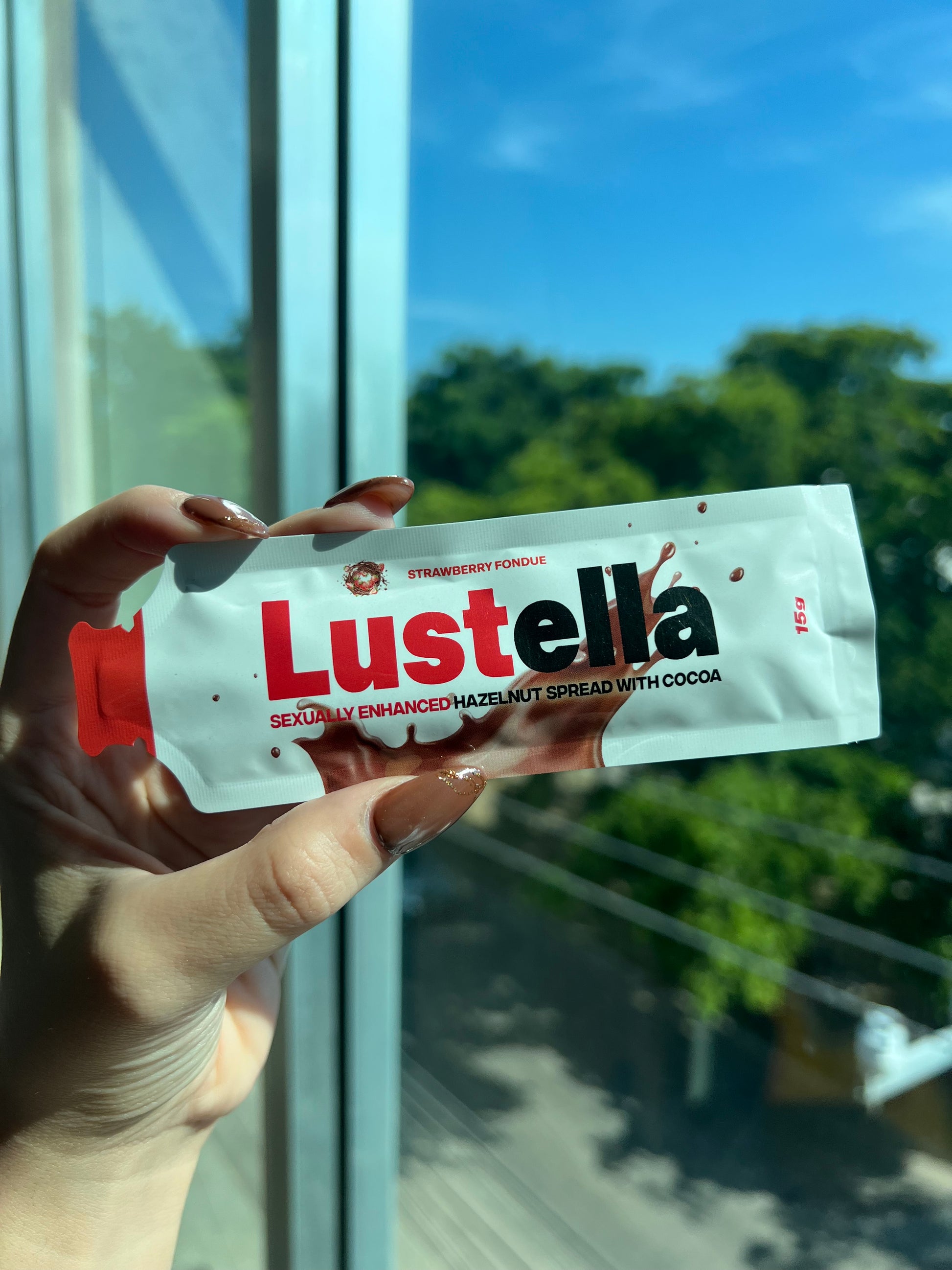 Lustella - crema de avellana afrodisíaca