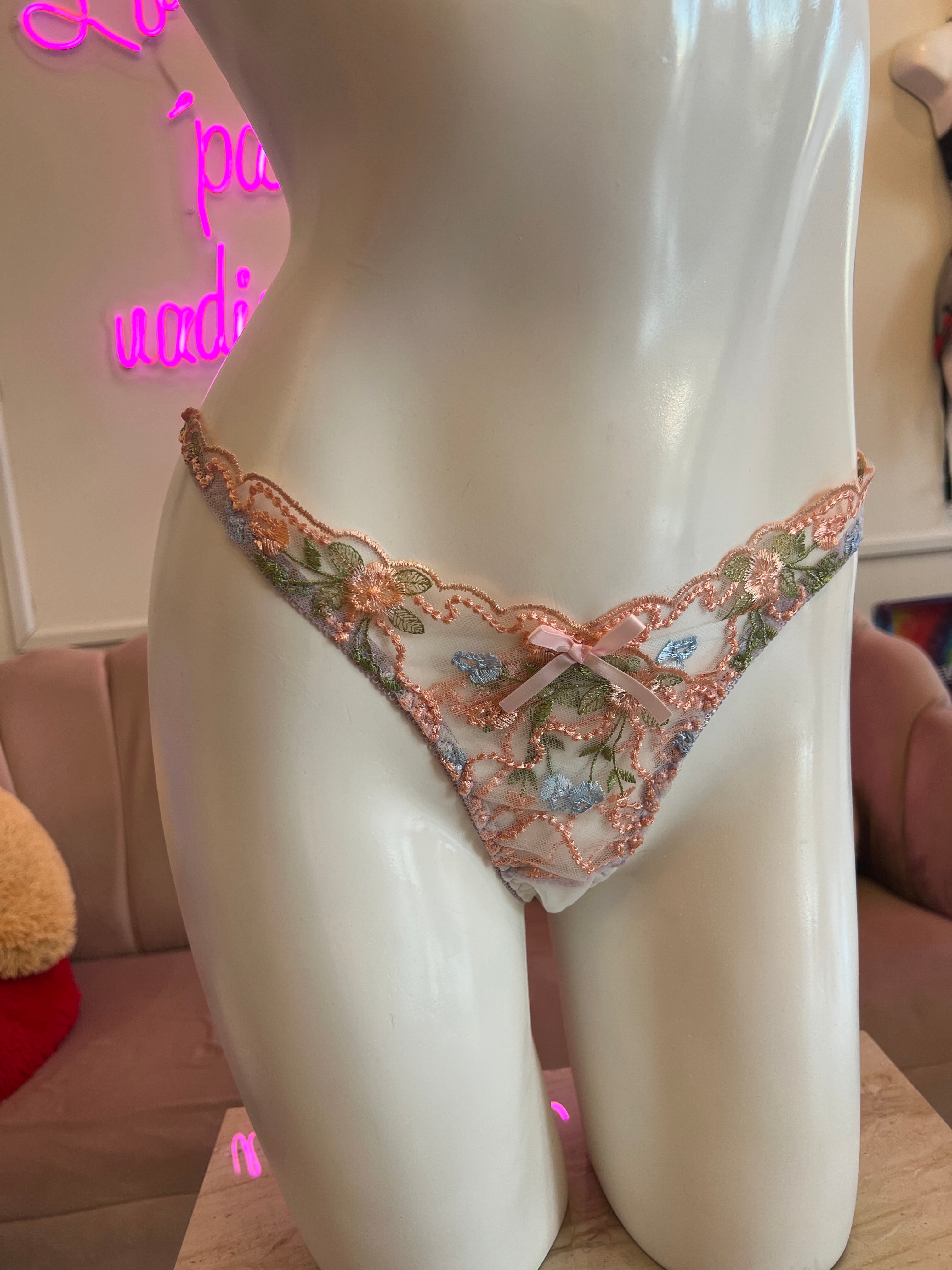 Pastel thong